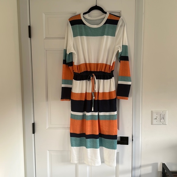 Multicolor Block Drawstring Waist Long Sleeve Midi Dress - Picture 2 of 3